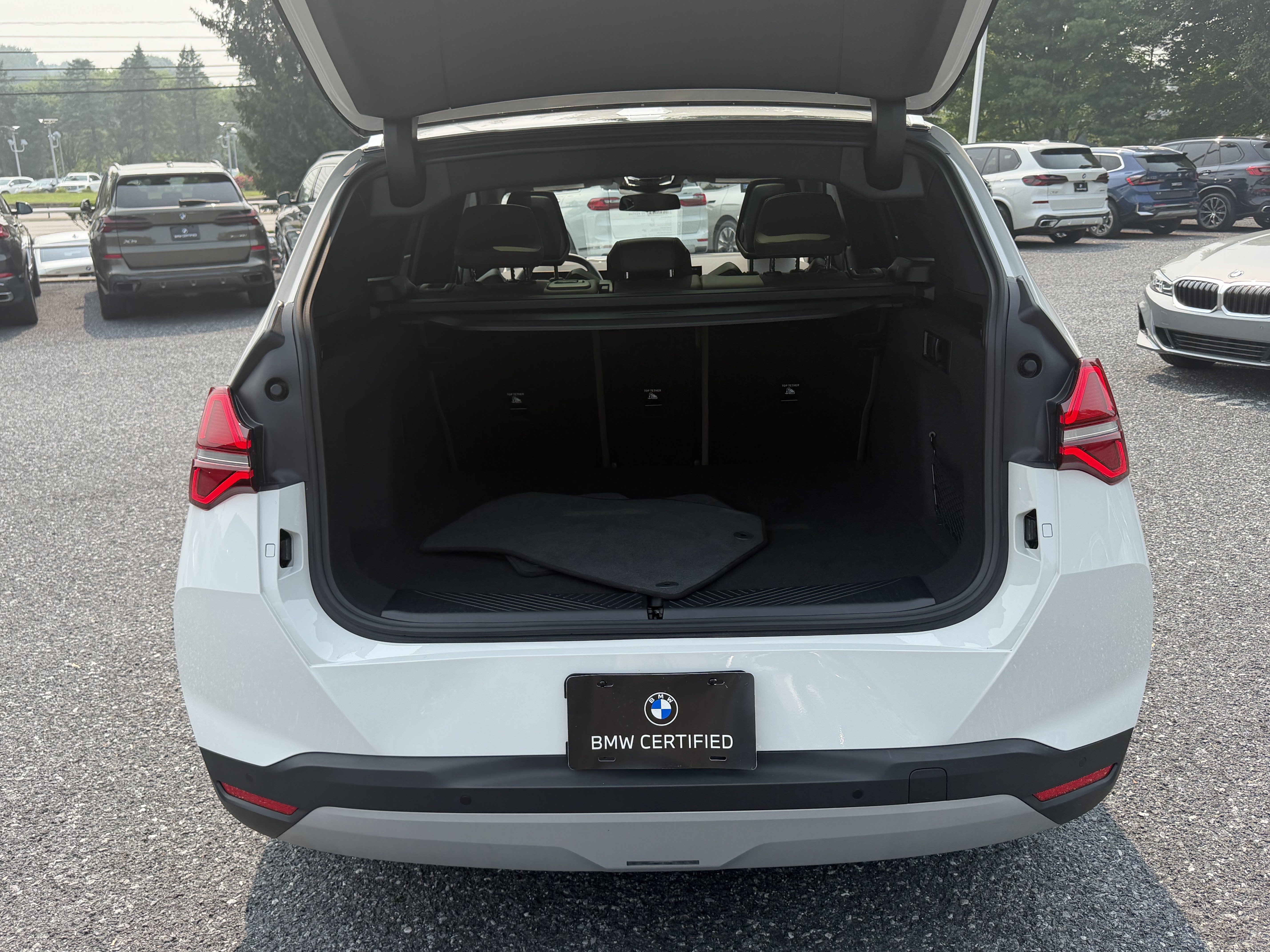 Certified 2025 BMW X3 xDrive30i w/ Premium Package AWD/4WD image 8