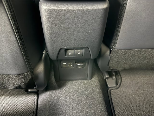 Used 2025 Toyota Prius Plug-In Hybrid w/ Limited Premium Package image 33