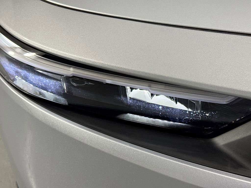 Certified 2025 Honda Accord SE image 38