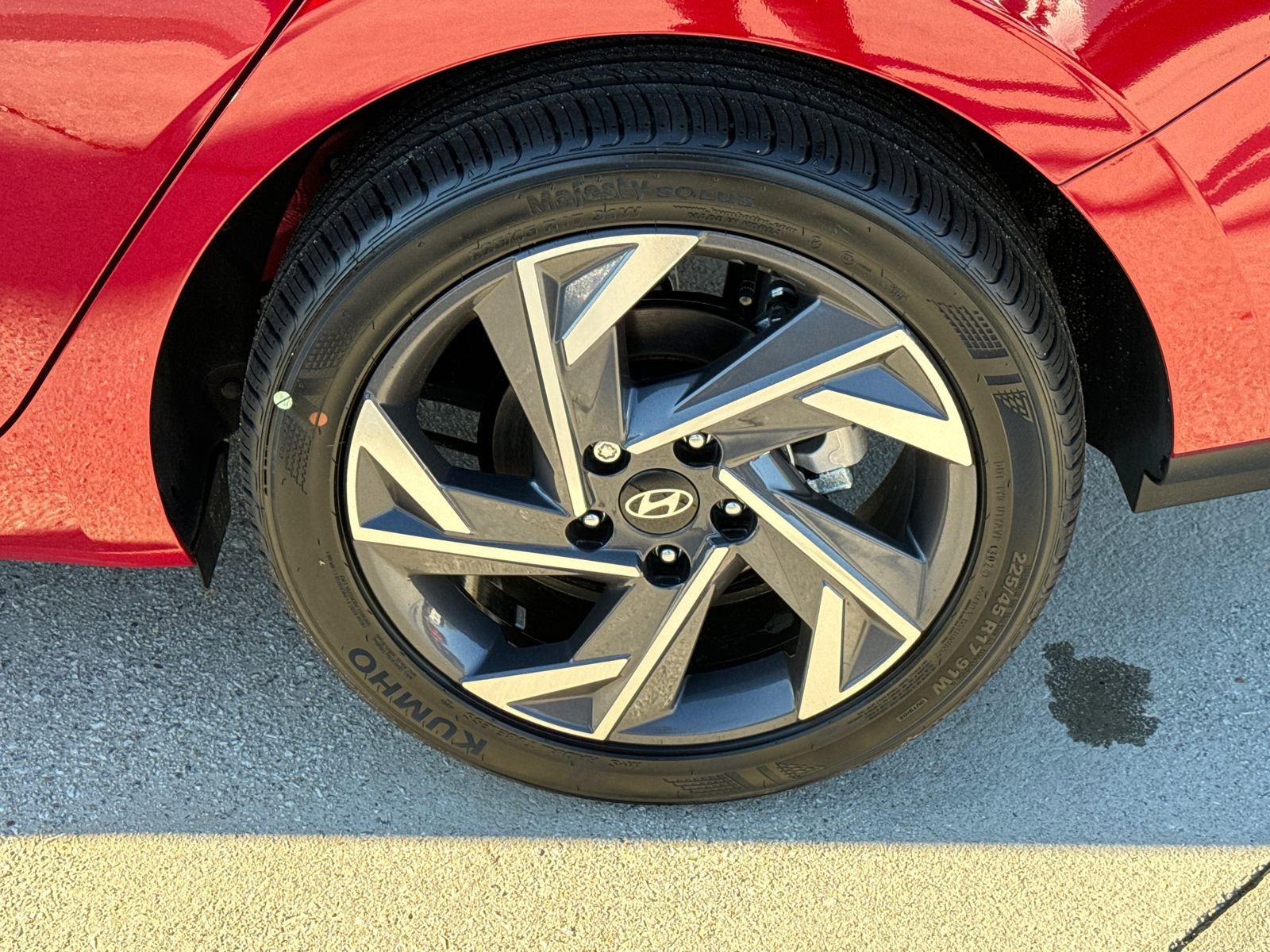 Used 2025 Hyundai Elantra Sport FWD image 19