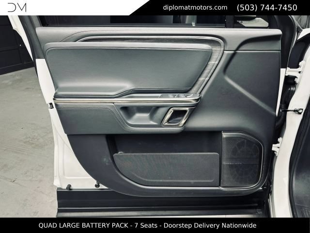 Used 2023 Rivian R1S Adventure AWD/4WD image 25
