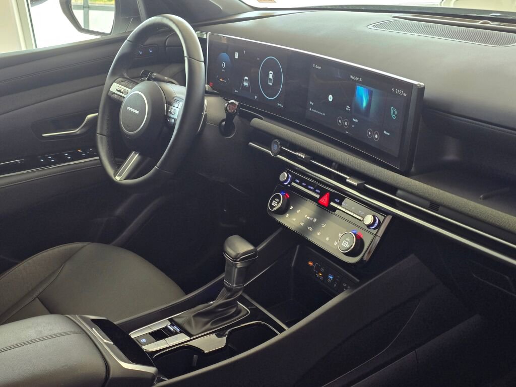 Used 2025 Hyundai Santa Cruz Limited image 44