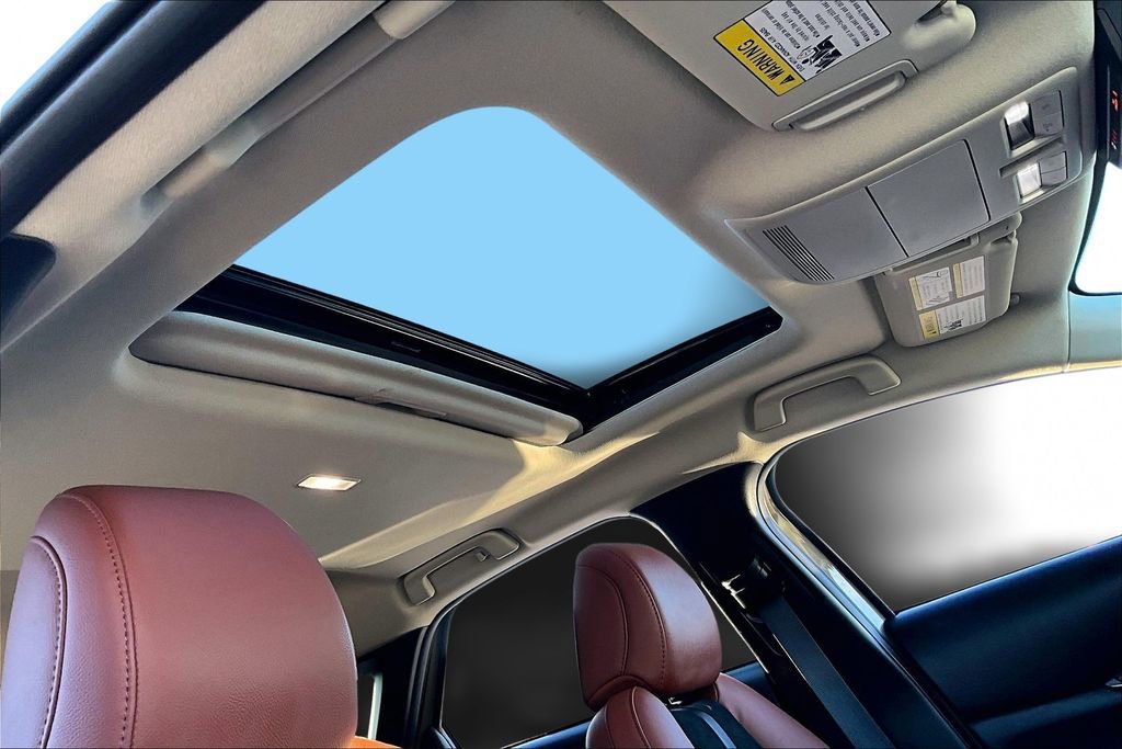 Used 2024 MAZDA CX-30 Carbon image 26