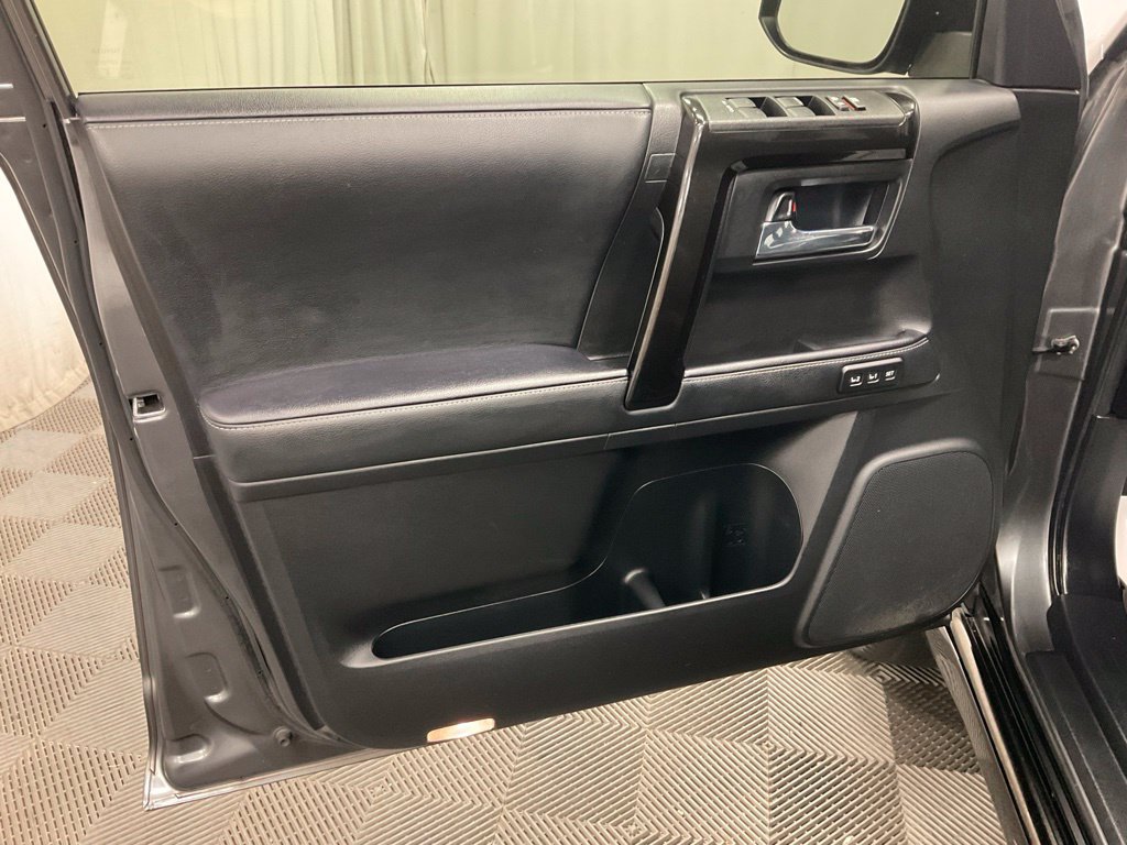 Used 2021 Toyota 4Runner Nightshade AWD/4WD image 18
