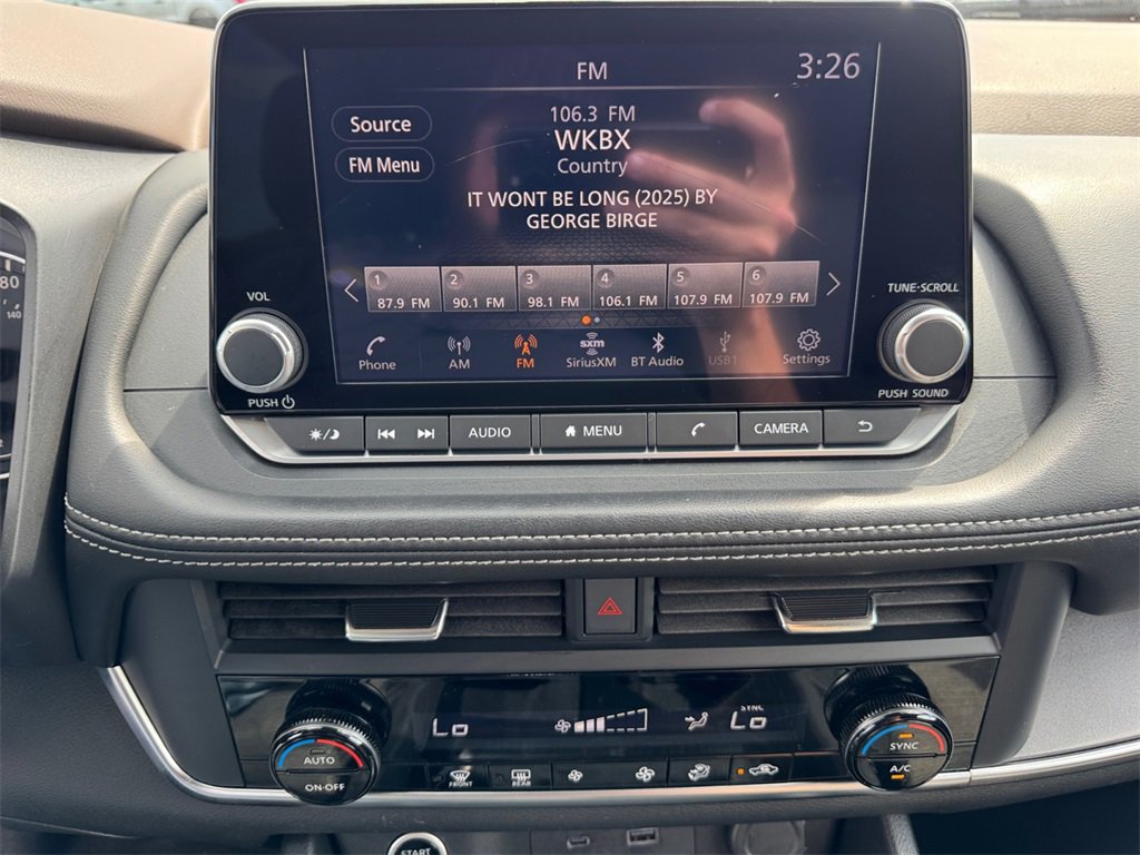 Used 2023 Nissan Rogue SV image 23