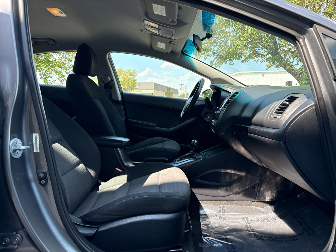 Used 2015 Kia Forte EX image 28