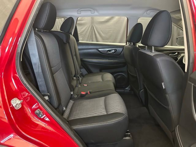 Used 2017 Nissan Rogue S AWD/4WD image 18