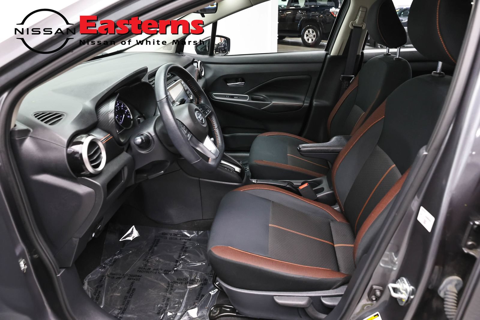 Used 2021 Nissan Versa SR FWD image 14
