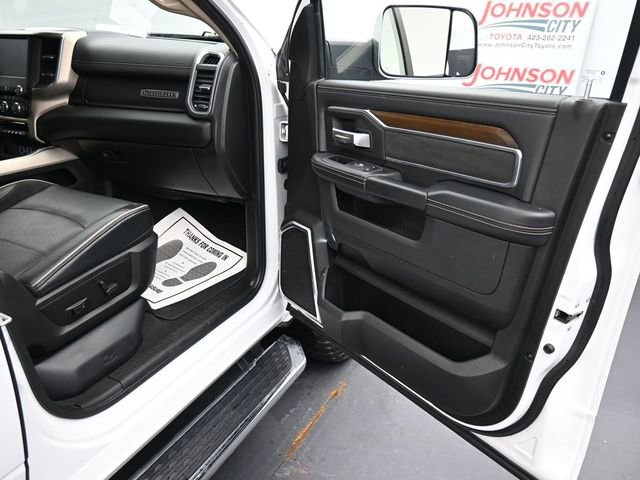 Used 2022 RAM 3500 Laramie image 10