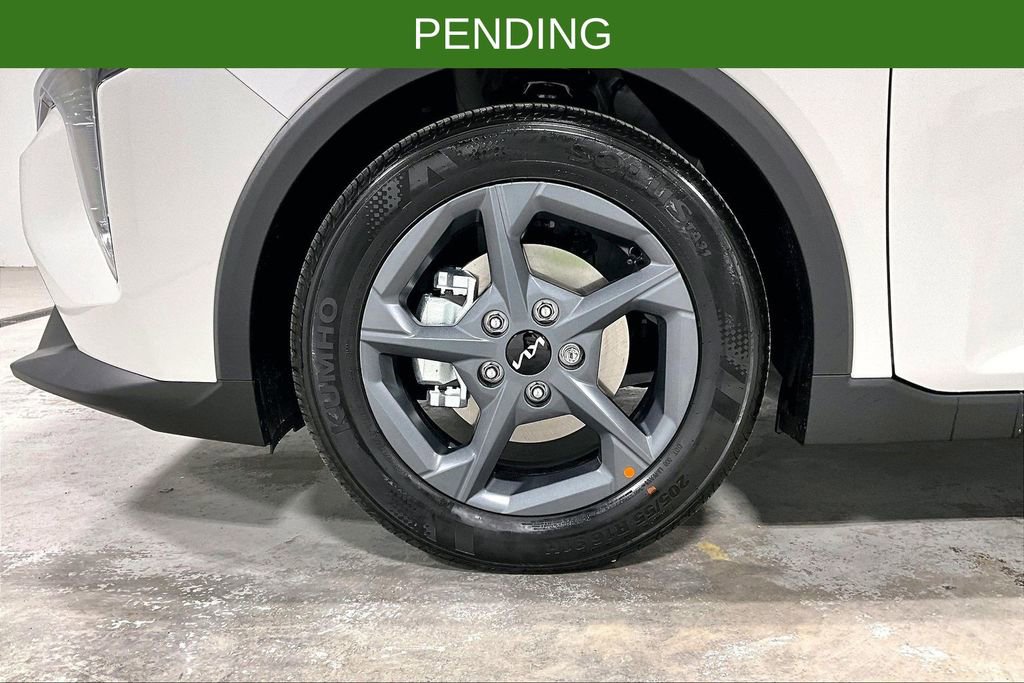 New 2025 Kia K4 LXS FWD image 30