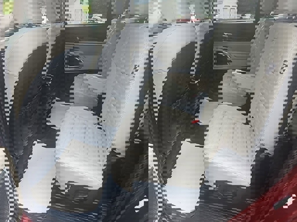 Used 2024 Kia Telluride SX Prestige w/ Towing Package image 18