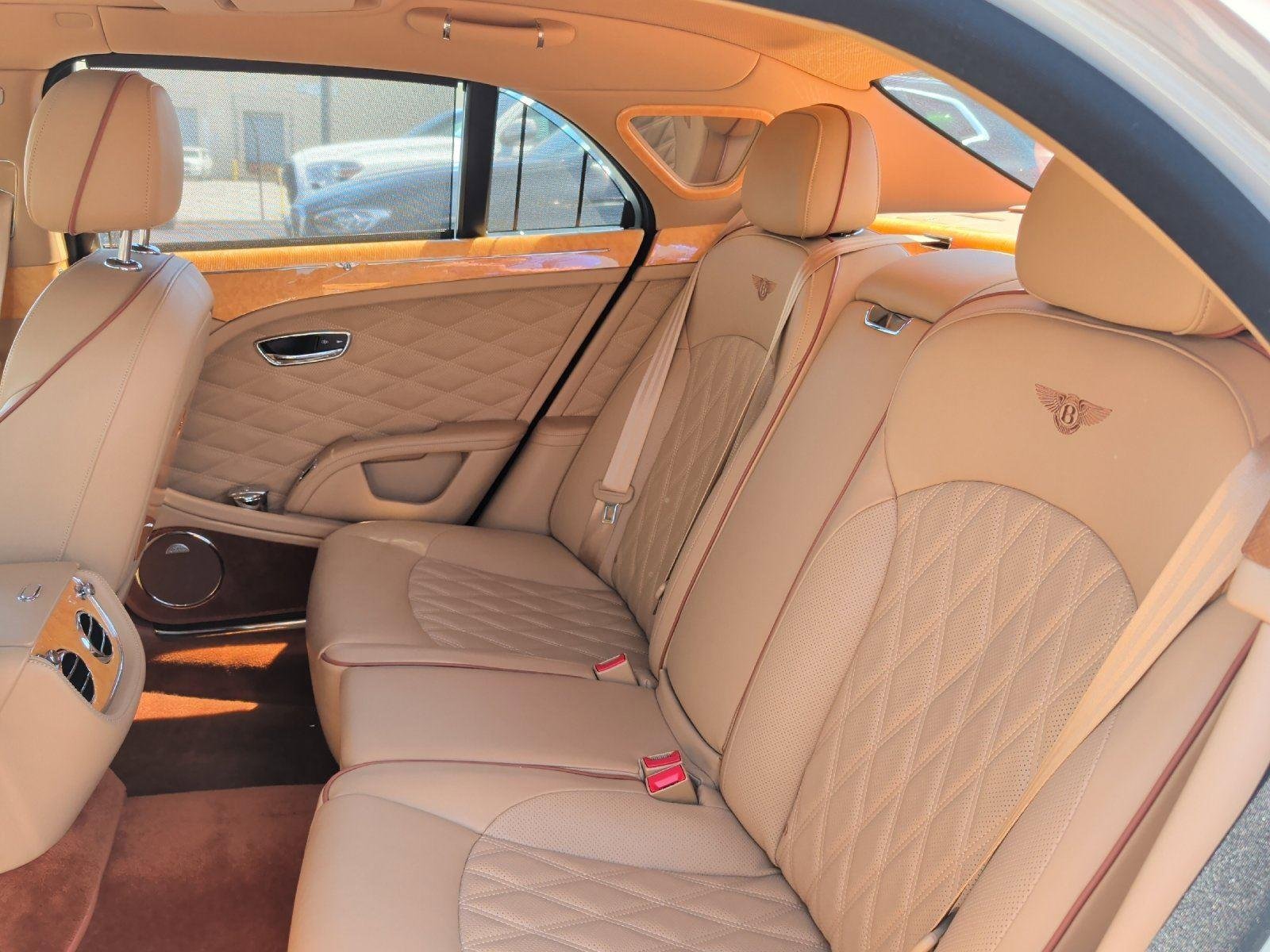 Used 2017 Bentley Mulsanne RWD image 12