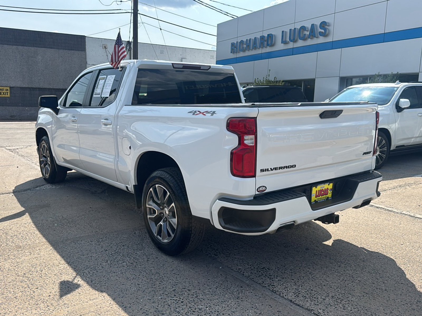 Used 2021 Chevrolet Silverado 1500 RST w/ Bed Protection Package AWD/4WD image 7