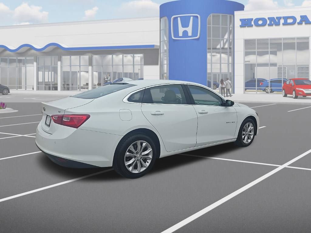Used 2025 Chevrolet Malibu LT image 9