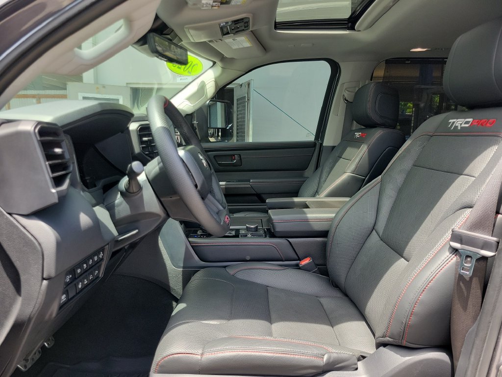 Used 2023 Toyota Sequoia TRD Pro AWD/4WD image 6