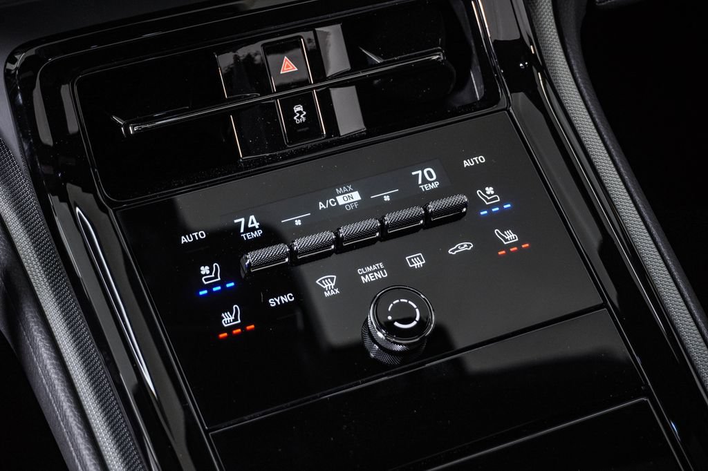 New 2026 Porsche Panamera 4 AWD/4WD image 24