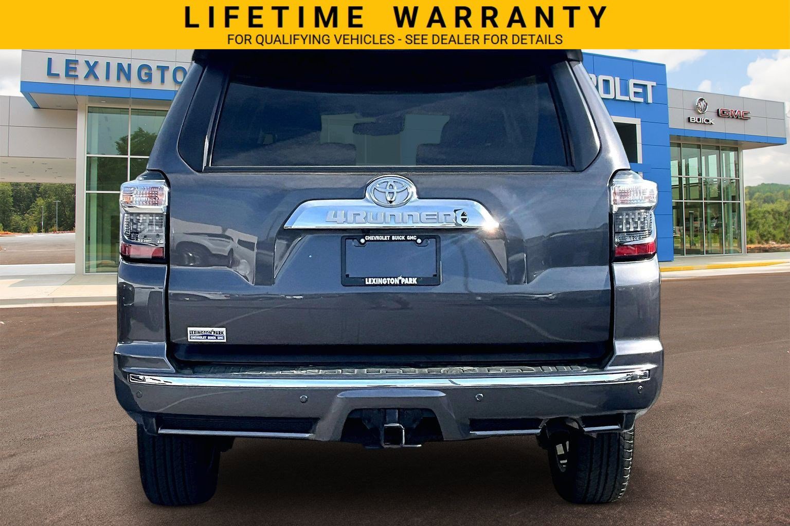 Used 2023 Toyota 4Runner Limited AWD/4WD image 4