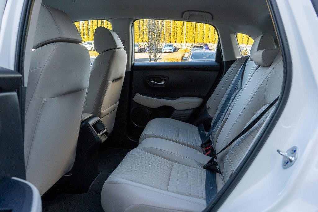 Certified 2025 Honda HR-V LX image 9