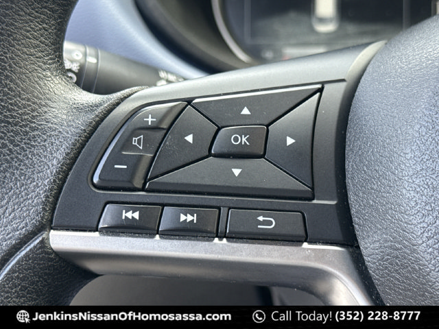 Certified 2023 Nissan Versa SV FWD image 39
