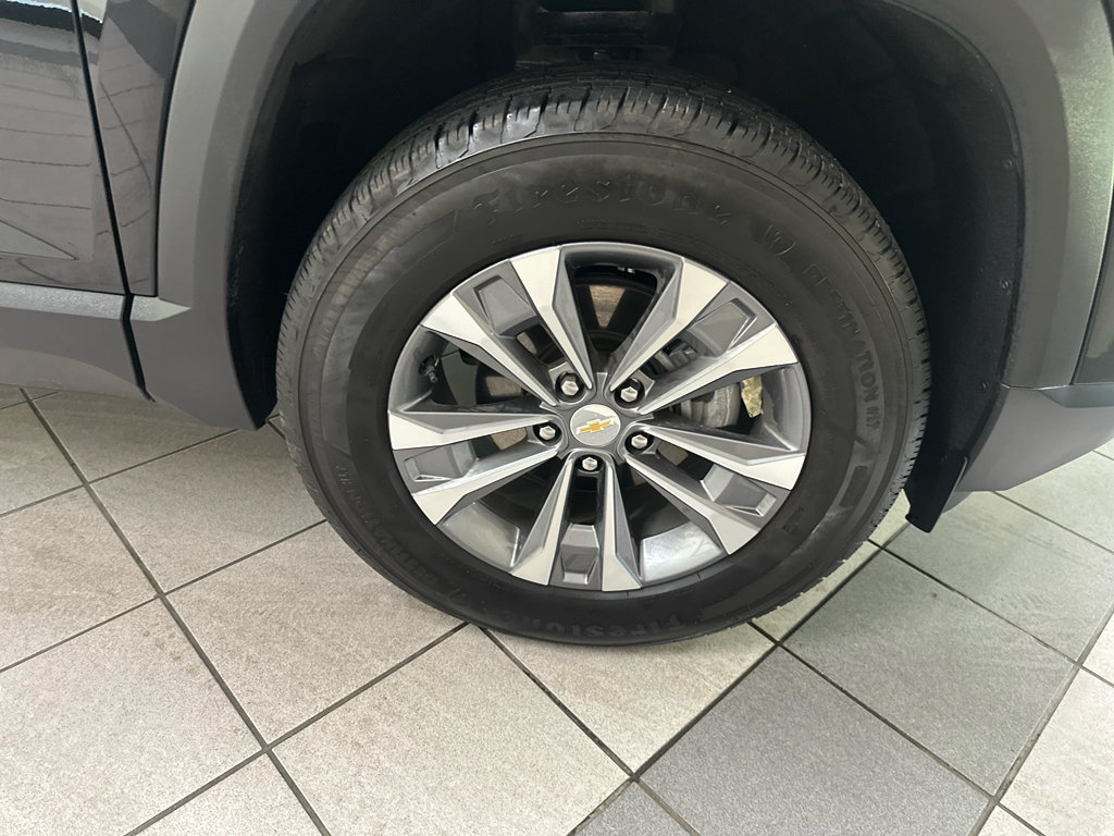 Used 2026 Chevrolet Equinox LT FWD image 13