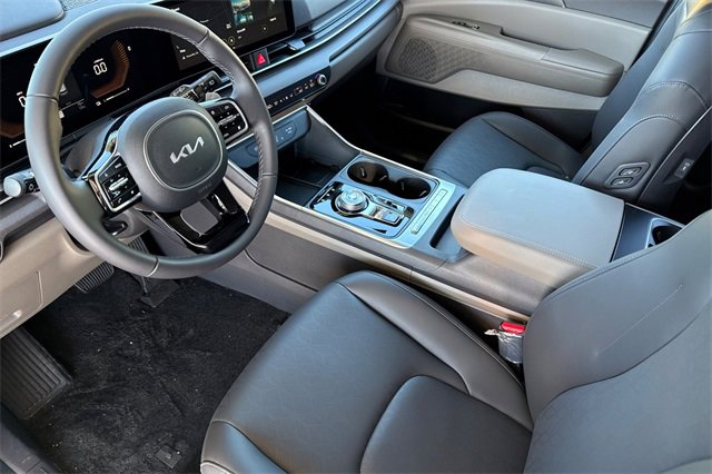 New 2026 Kia Carnival EX image 11