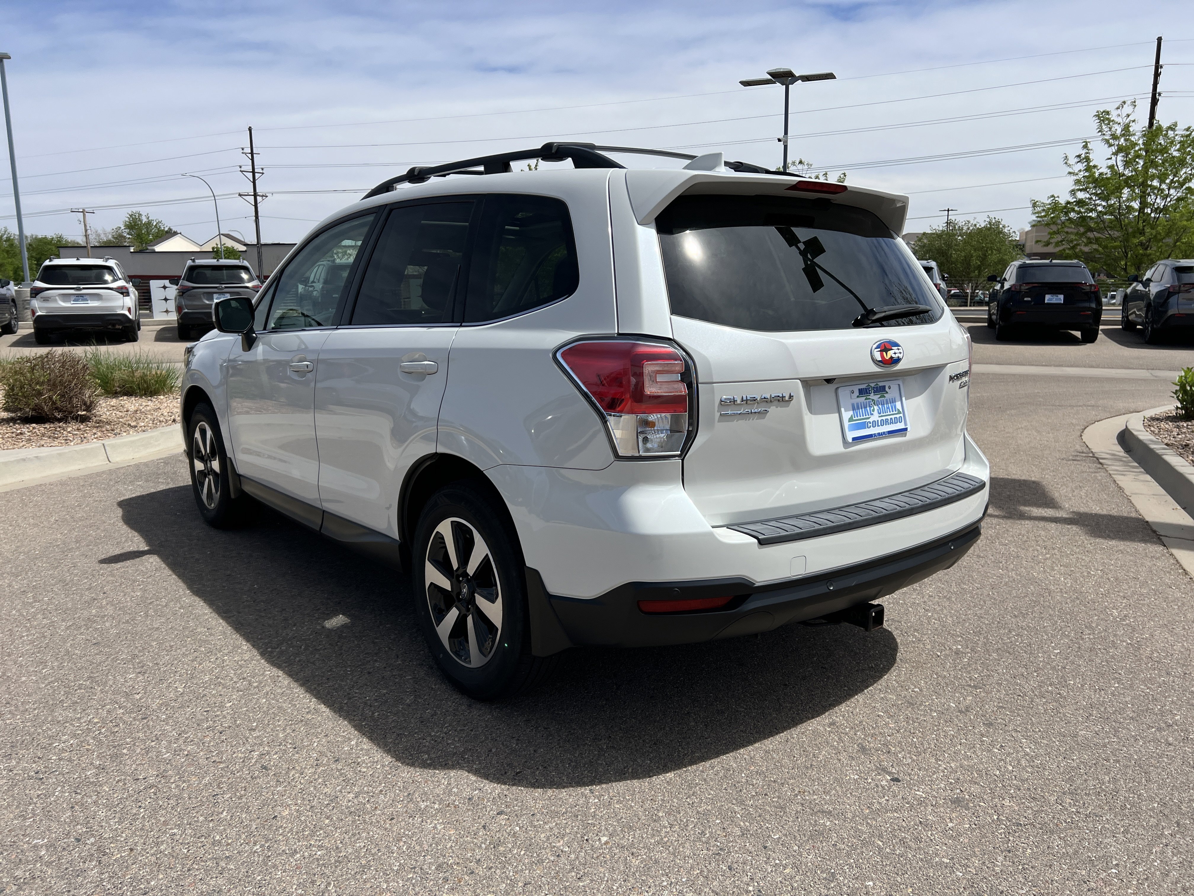 Used 2017 Subaru Forester 2.5i Limited AWD/4WD image 12