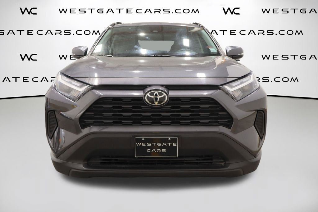 Used 2022 Toyota RAV4 XLE image 4