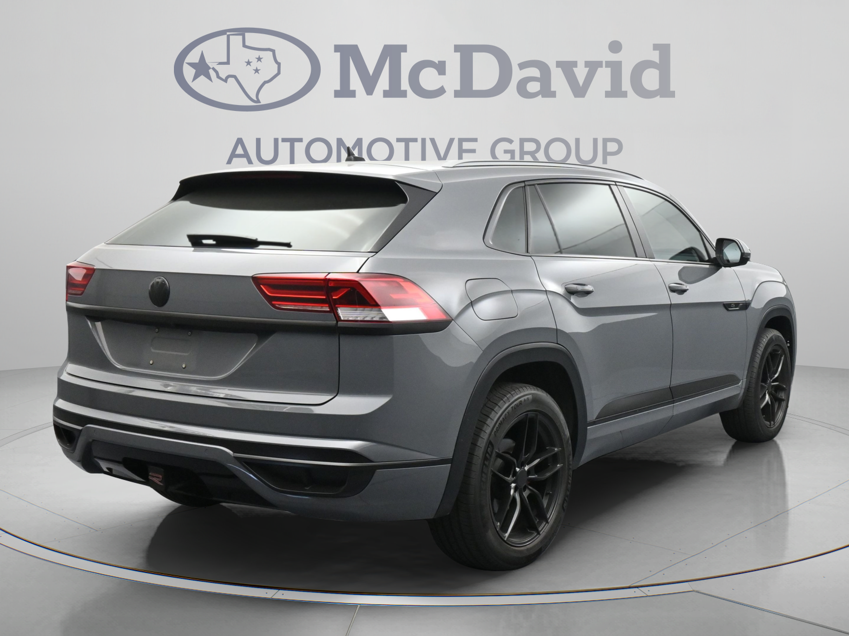 Used 2020 Volkswagen Atlas Cross Sport SEL R-Line FWD image 8