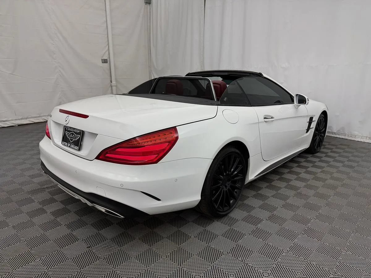Used 2017 Mercedes-Benz SL 550 image 4