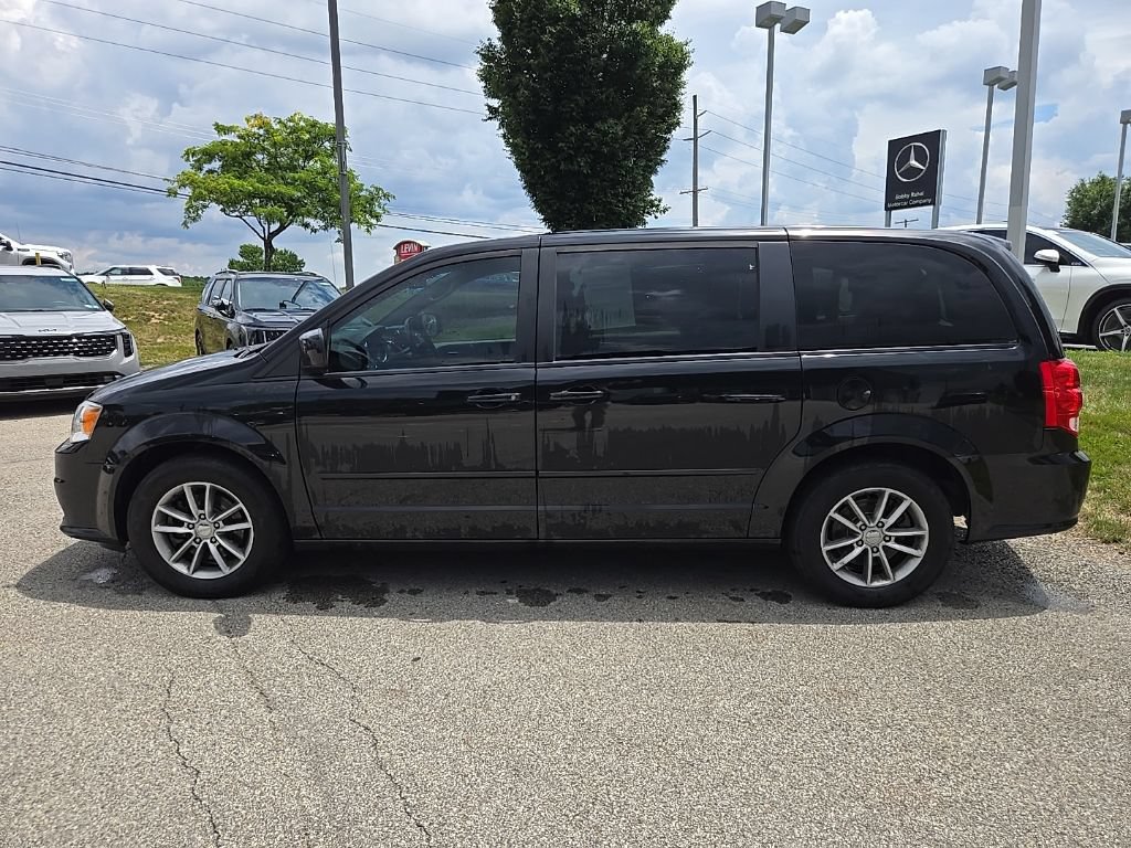 Used 2016 Dodge Grand Caravan SE FWD image 9