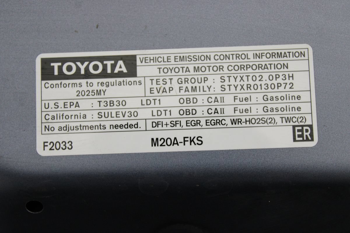 Used 2025 Toyota Corolla Cross L FWD image 36