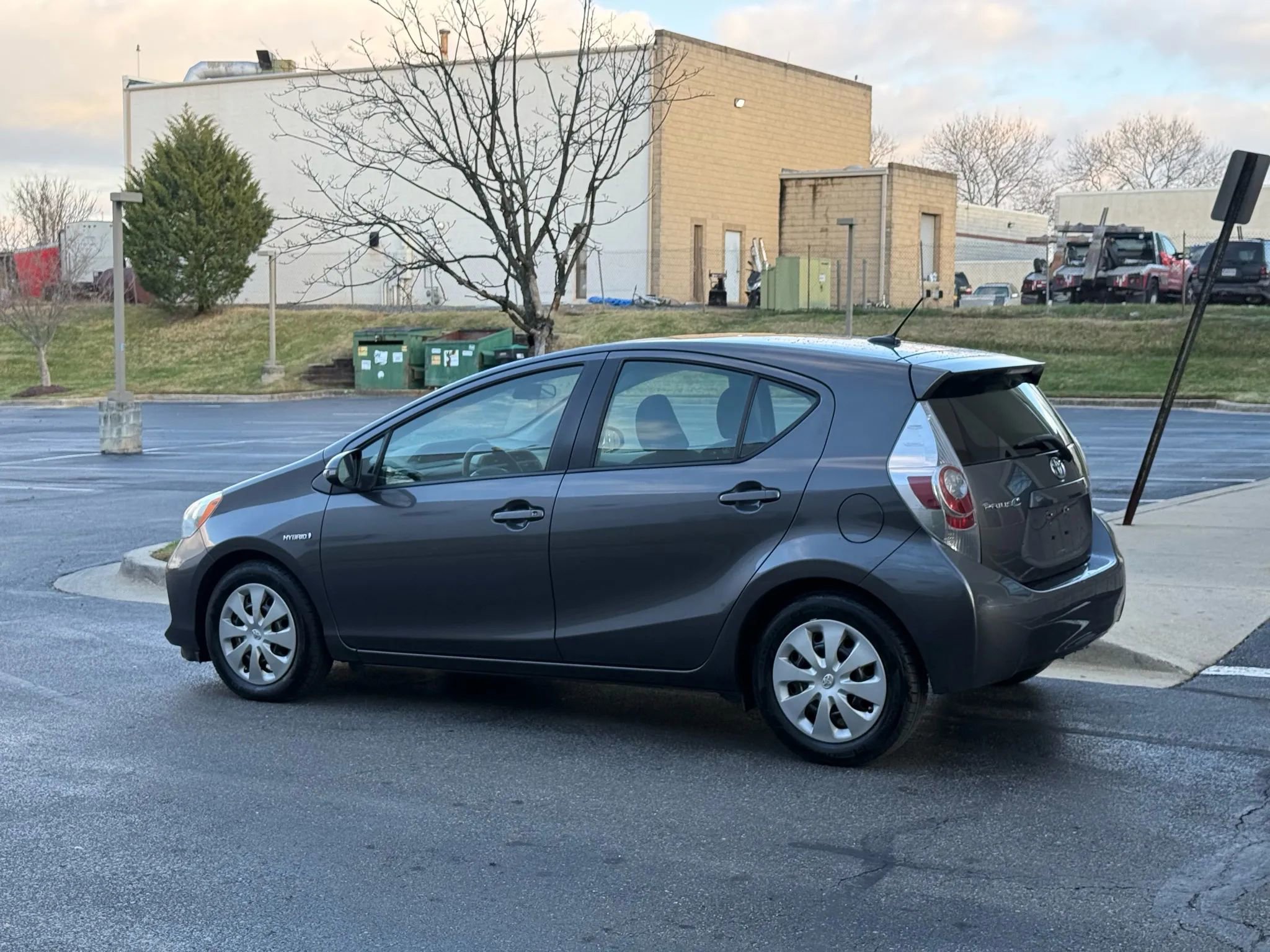 Used 2012 Toyota Prius C One image 7