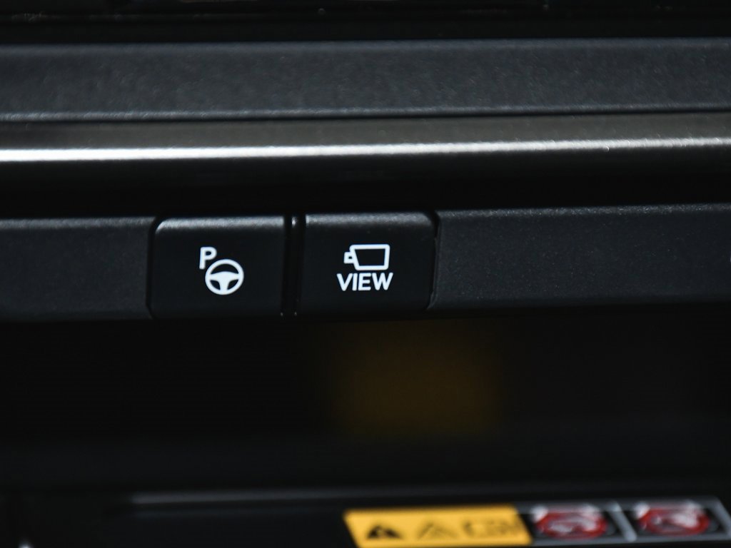 Used 2023 Lexus RZ 450e Premium image 23