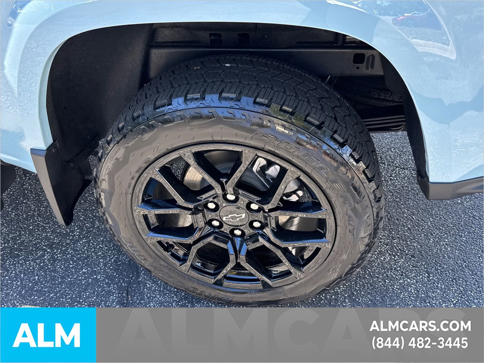 Used 2025 Chevrolet Colorado Z71 w/ Technology Package image 23