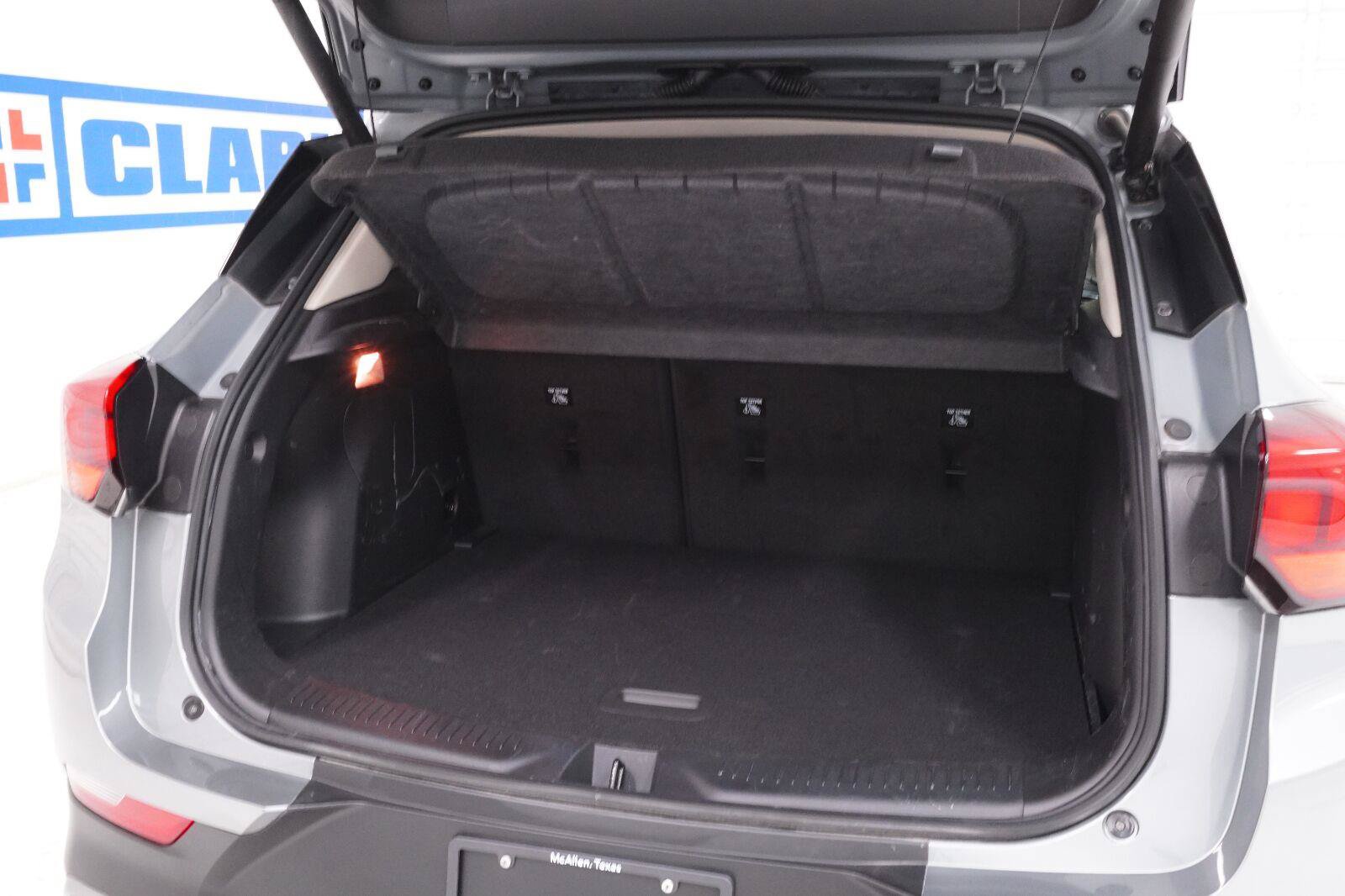 Used 2025 Buick Encore GX Preferred FWD image 33