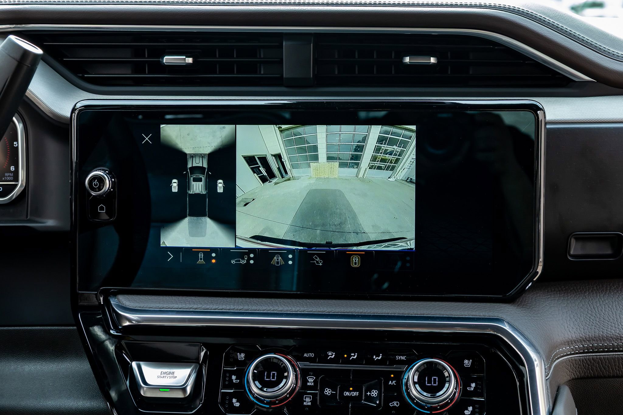 Used 2024 GMC Sierra 2500 Denali w/ Denali Reserve Package image 26