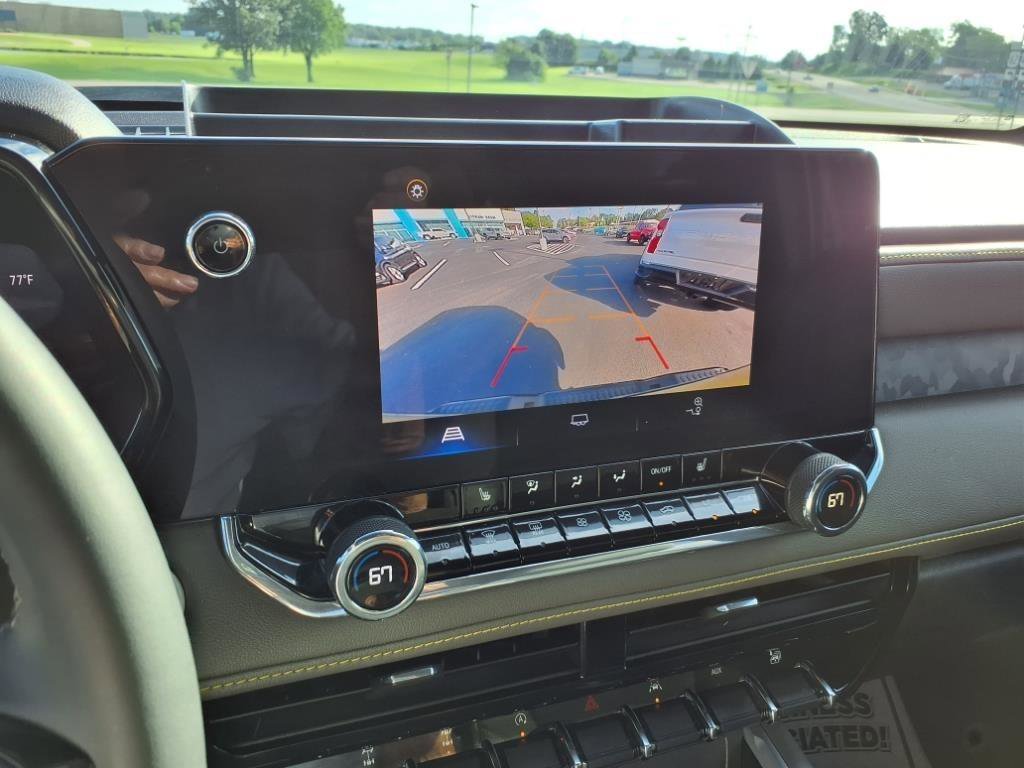 Used 2024 Chevrolet Colorado ZR2 image 21