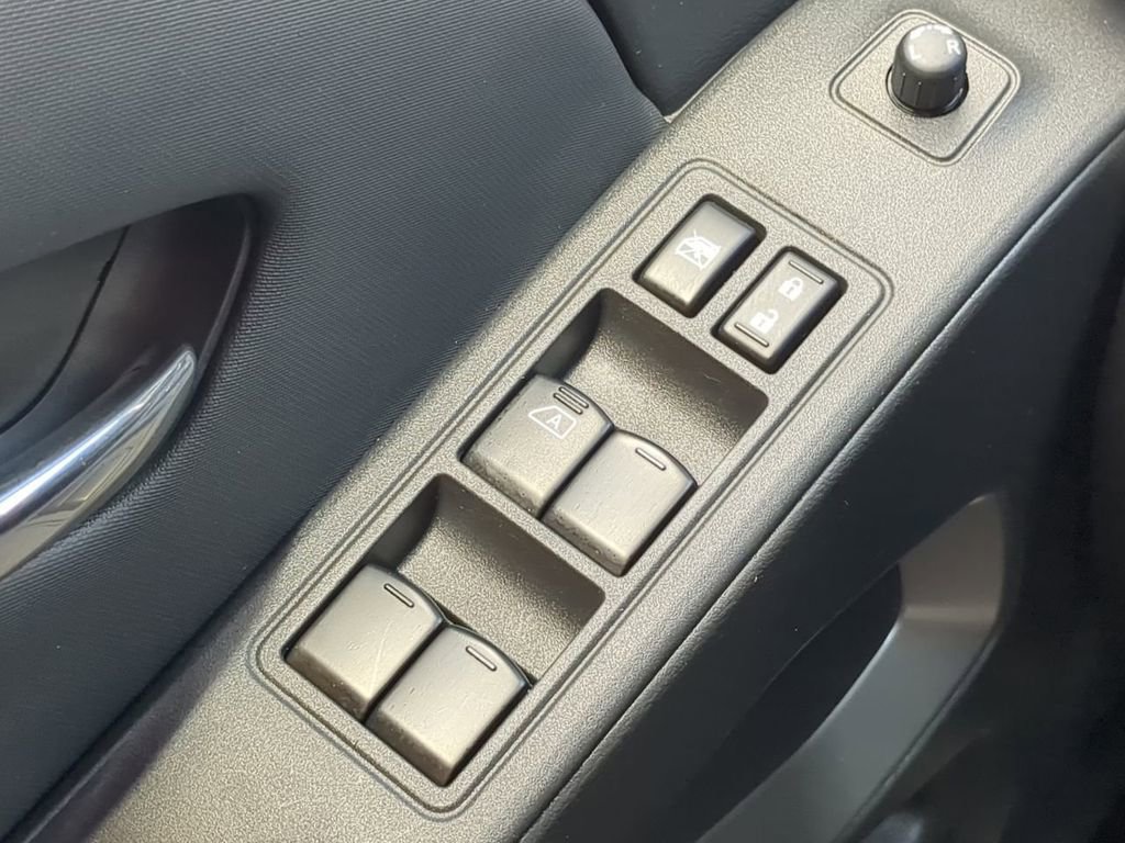 Certified 2022 Nissan Frontier SV image 23