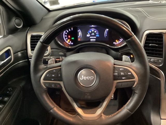 Used 2014 Jeep Grand Cherokee Overland w/ Mopar Chrome Edition Group AWD/4WD image 7