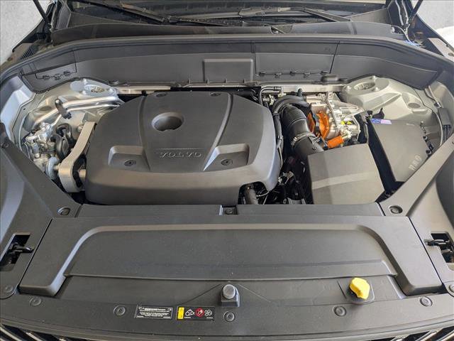 New 2026 Volvo XC90 T8 Plus w/ Protection Package Premier image 17