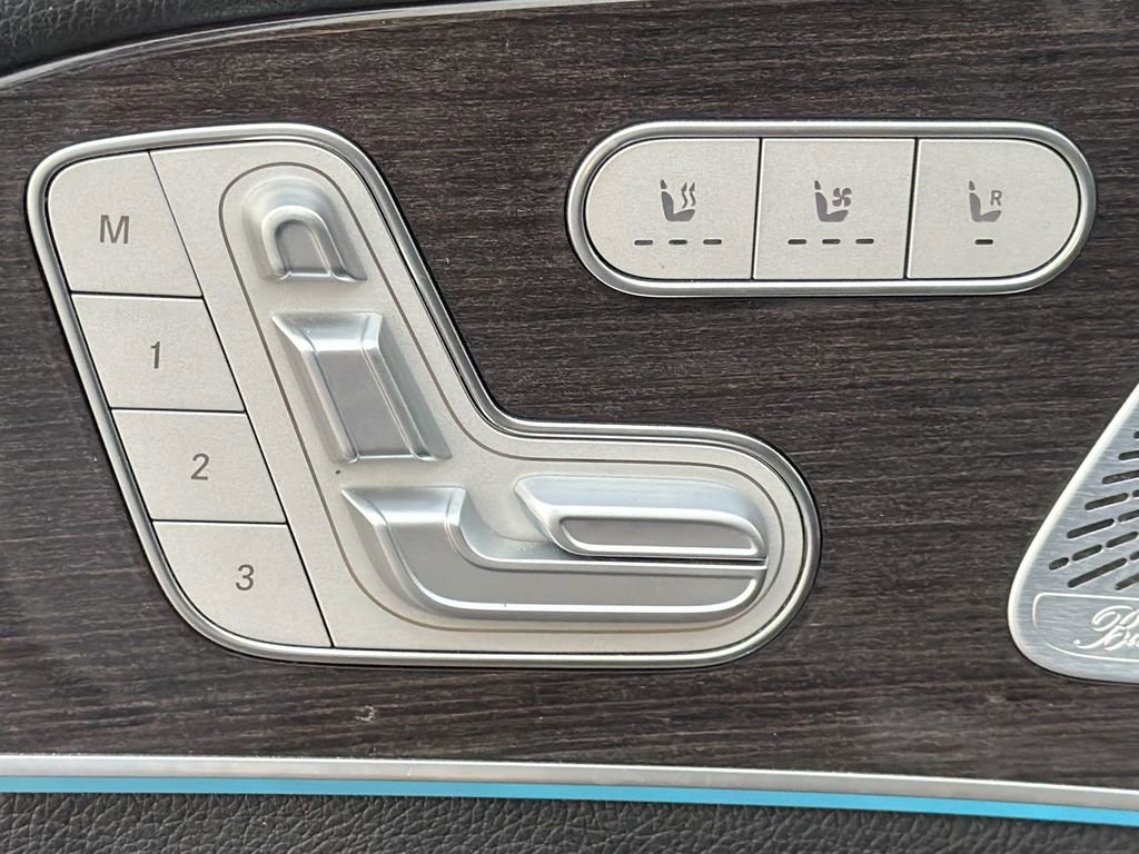 Used 2020 Mercedes-Benz GLE 350 w/ 3rd Row Seat Package image 25