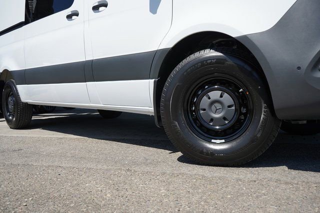 New 2025 Mercedes-Benz Sprinter 2500 image 12