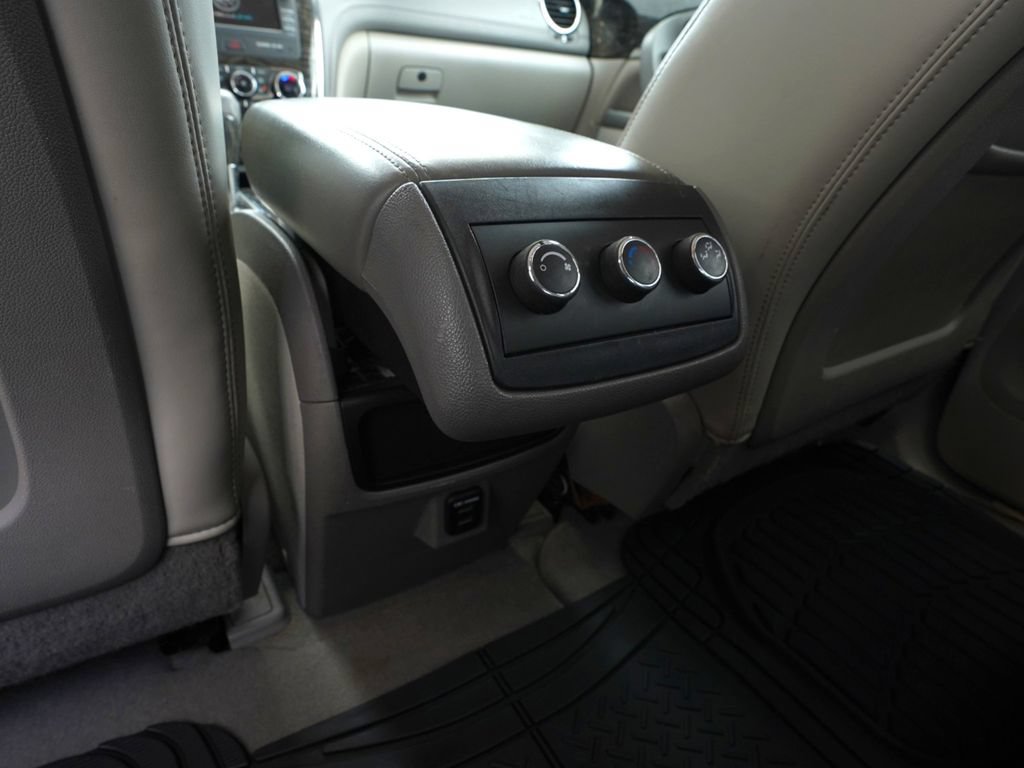 Used 2014 Buick Enclave Leather w/ Trailering Provision Package FWD image 21
