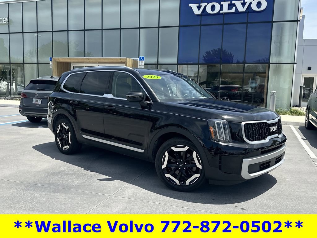 Used 2023 Kia Telluride EX FWD image 2