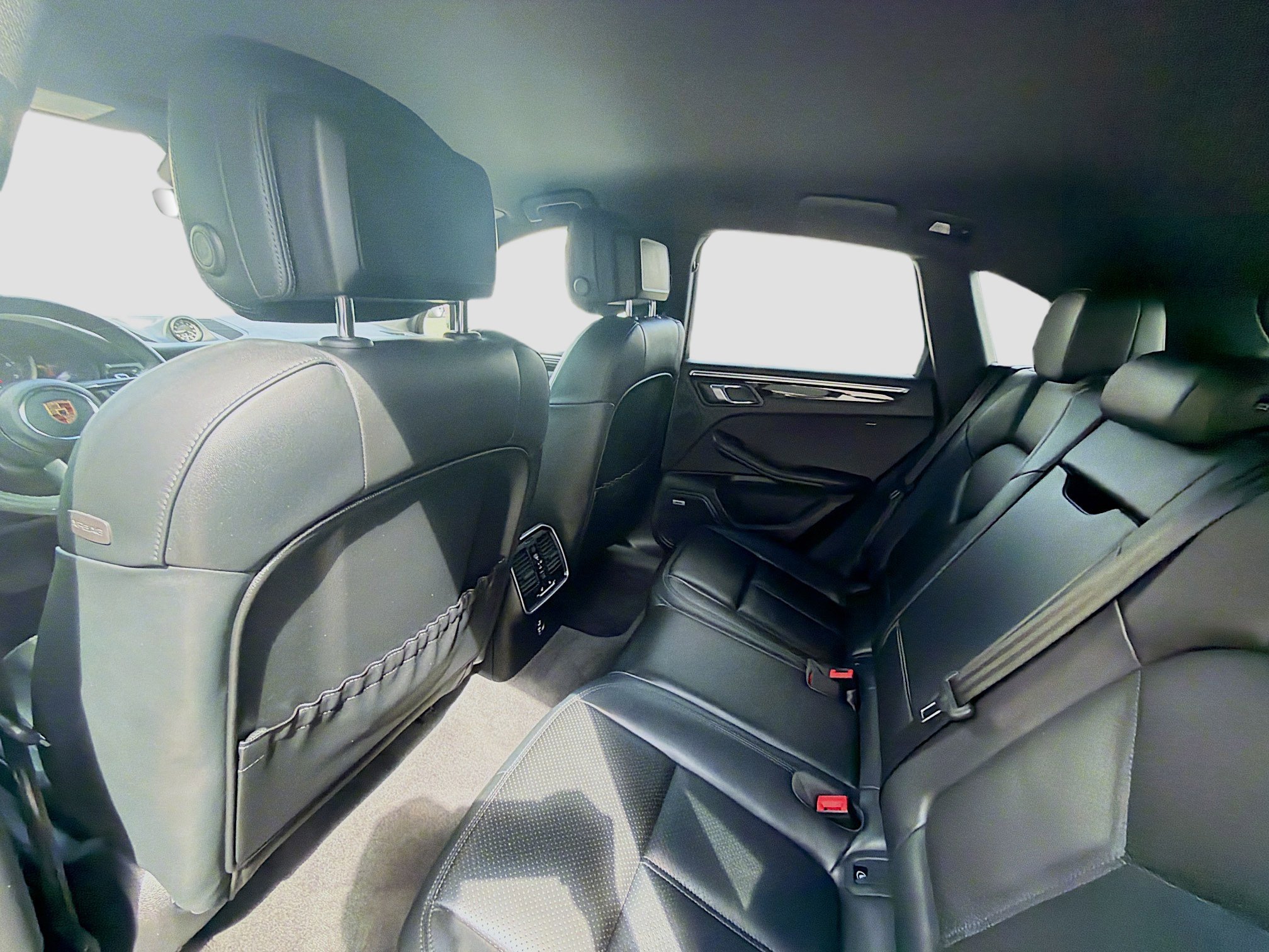 Used 2023 Porsche Macan image 22