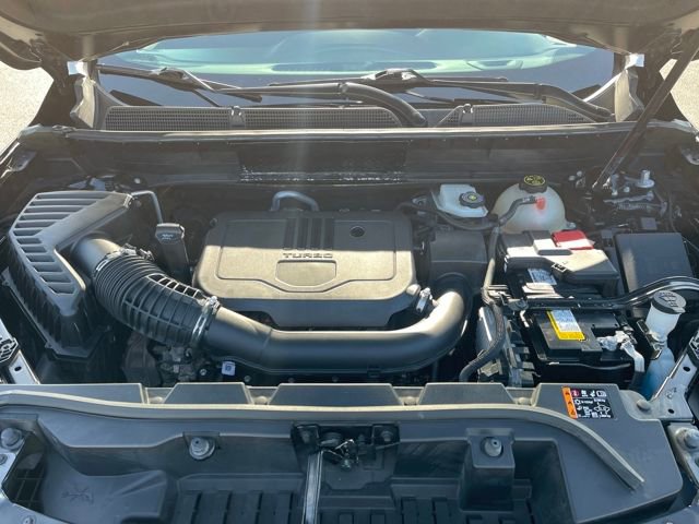 Used 2023 GMC Acadia SLE w/ Driver Convenience Package image 25