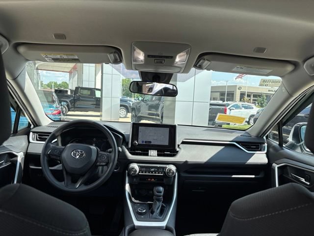 Used 2023 Toyota RAV4 XLE AWD/4WD image 27