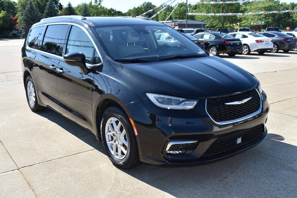 Used 2021 Chrysler Pacifica Touring-L
