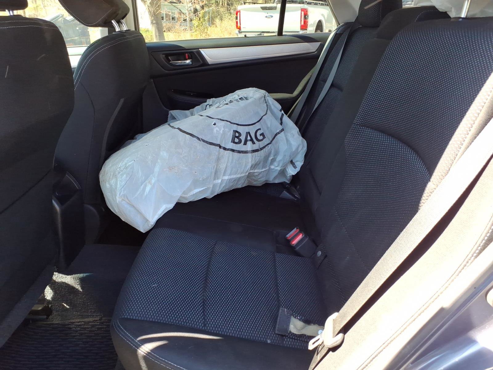 Used 2015 Subaru Outback 2.5i Premium AWD/4WD image 10