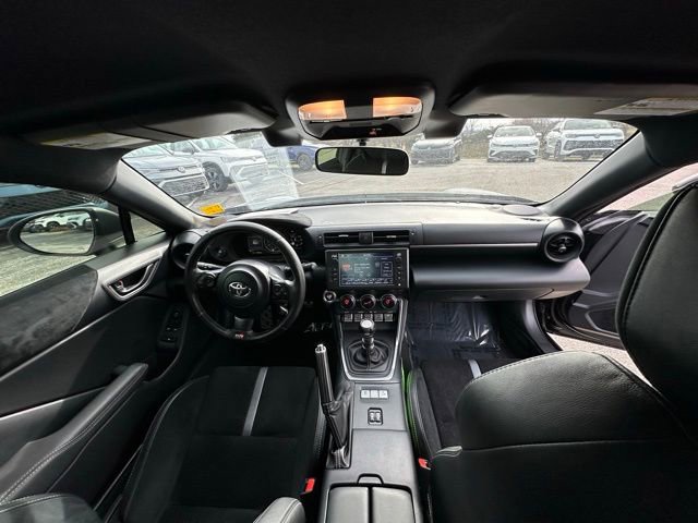 Used 2024 Toyota GR86 Premium image 25